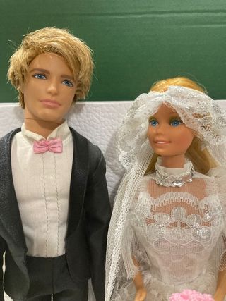 Muñecos Barbie y Ken novios