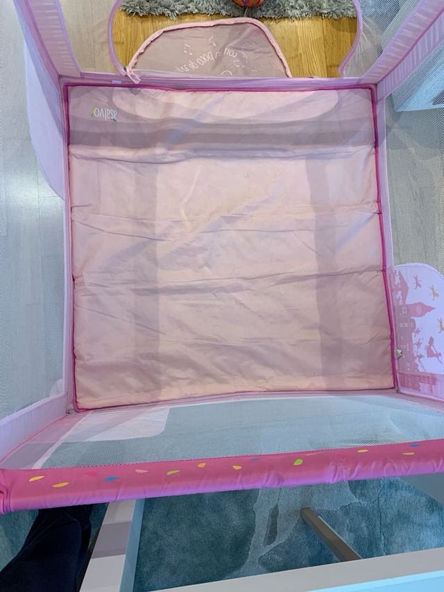 Parque infantil asalvo