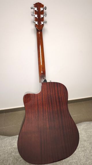 Guitarra electroacústica Fender