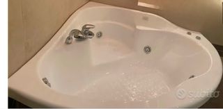 Vasca idromassaggio angolare Teuco