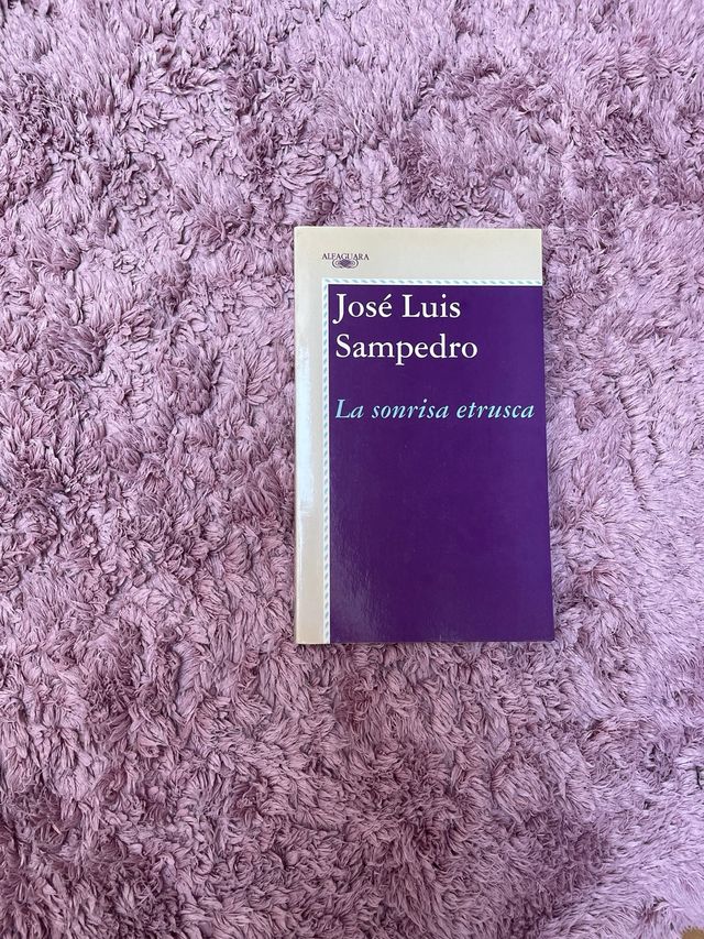 La sonrisa etrusca de José Luis Sampedro