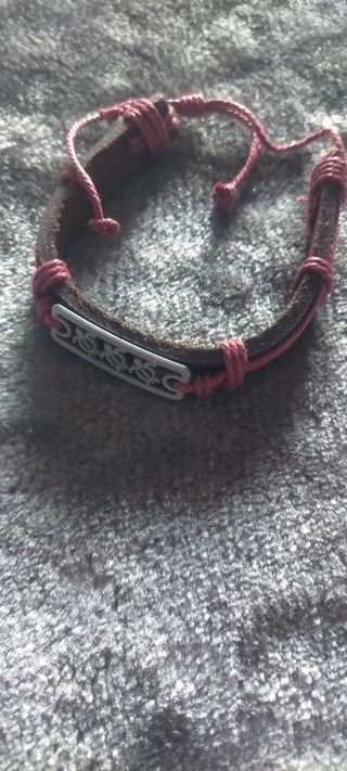 Pulsera de cuero