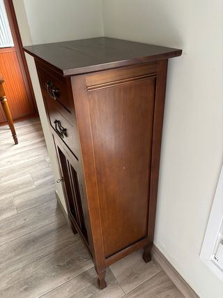 Aparador de madera maciza de pino