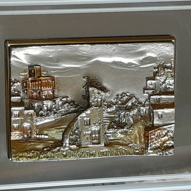 Cuadro de paisaje en relieve.