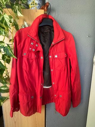 Chaqueta roja Zara Woman