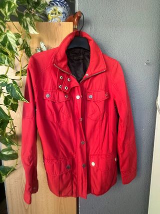 Chaqueta roja Zara Woman
