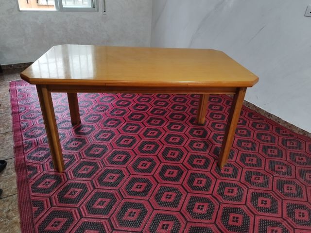 Se vende mesa extensible