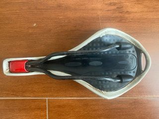 Sillín selle italia Flite kit carbonio 