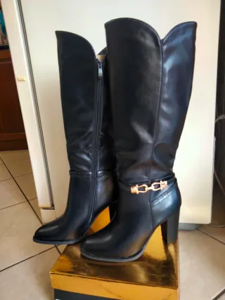 Stivali donna con tacco