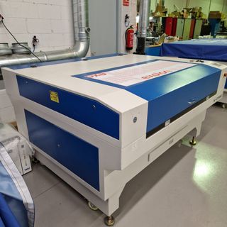 Maquina laser Co2 1390 .- 130W