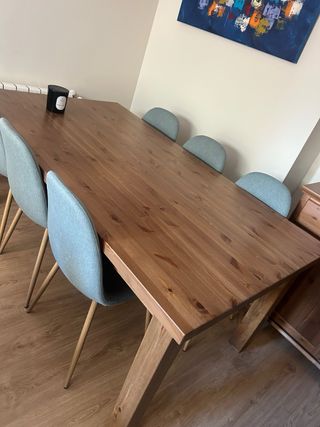 Mesa de madera comedor