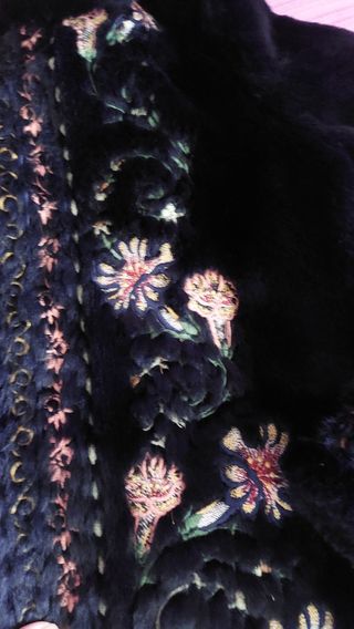 Abrigo pelo bordado Zara