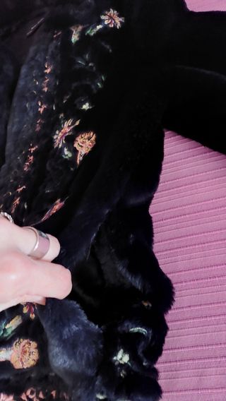 Abrigo pelo bordado Zara