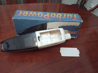 Aspiradora a pilas potente.