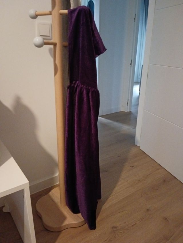 Disfraz capa morada