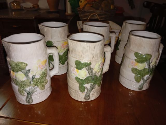 Jarras grandes pintadas a mano