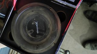 Subwoofer y altavoces beyma