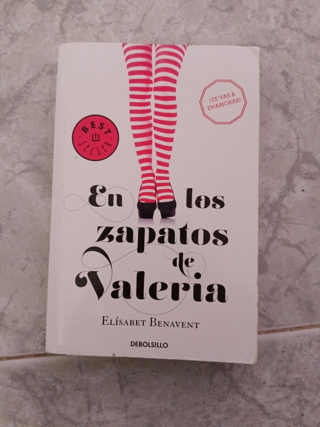 En los zapatos de Valeria / In Valeria's Shoes (Serie Valeria) (Spanish Edition)