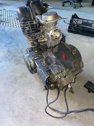 Motor yamaha sr 250