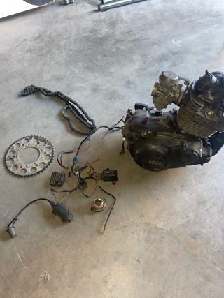 Motor yamaha sr 250