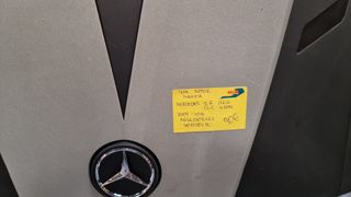 Tapa motor Mercedes clase e,w212 v6 , a6420106467