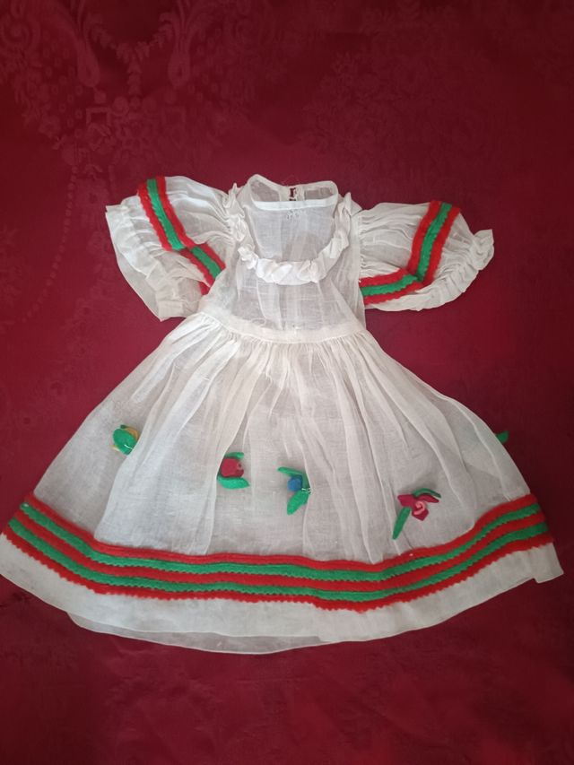 Muñeca Lenci vestido blanco