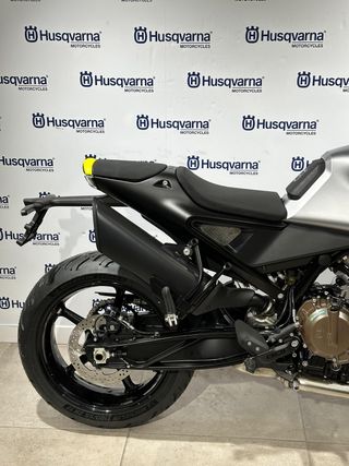 HUSQVARNA VITPILEN 801 2025