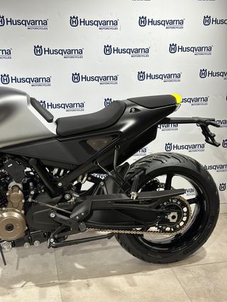 HUSQVARNA VITPILEN 801 2025