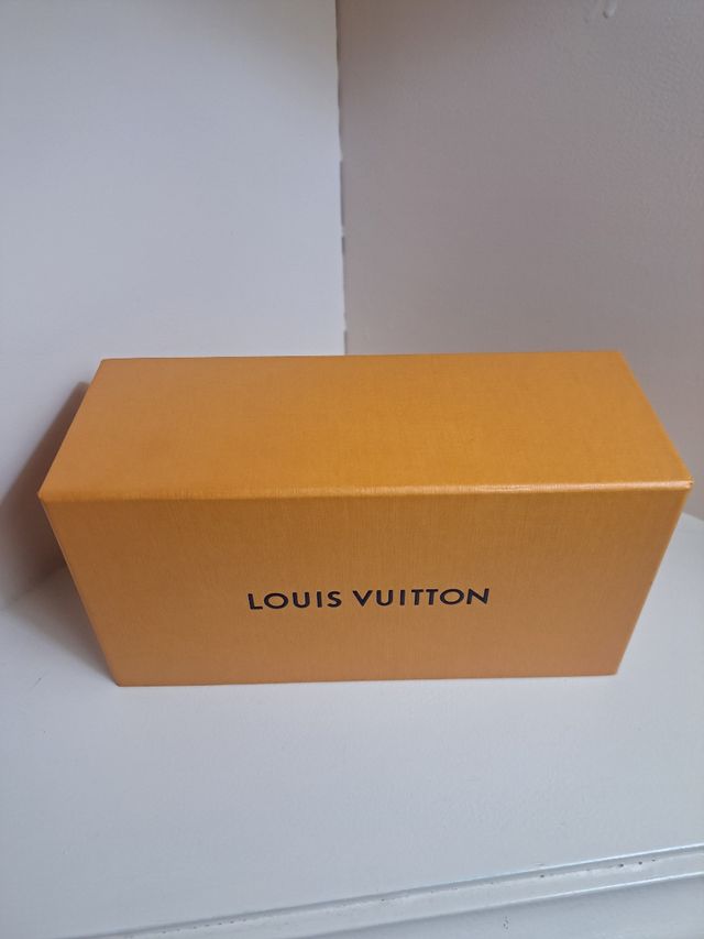 Caja Louis Vuitton