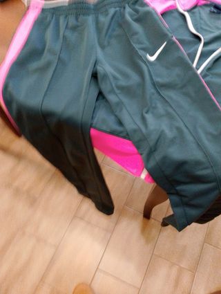 Tuta Nike rosa e grigia S/M quasi nuova
