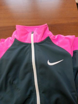 Tuta Nike rosa e grigia S/M quasi nuova