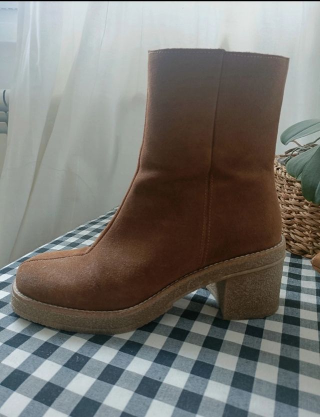 Botas ante marrones 