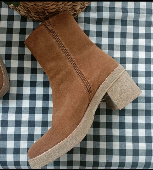 Botas ante marrones 
