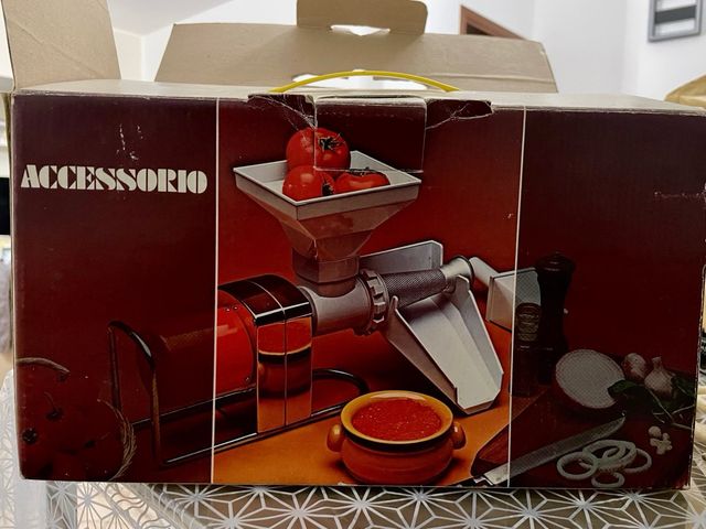 Fiseldem Solemio tritacarne e spremipomodoro