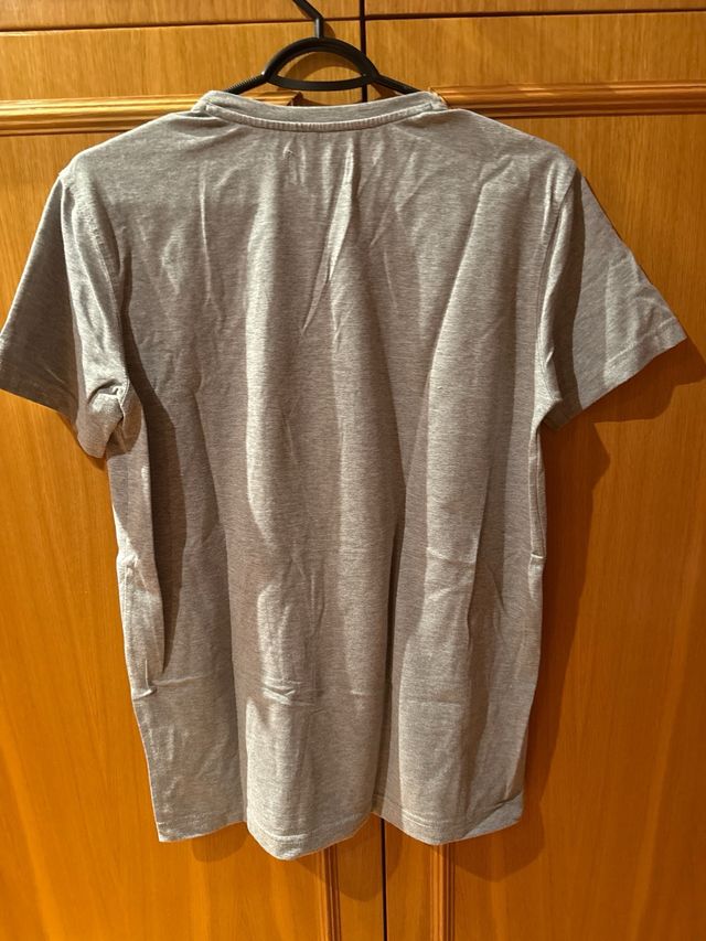 ABERCROMBIE camiseta gris