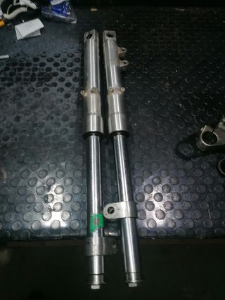 Horquilla Suzuki LS 650 Savage 