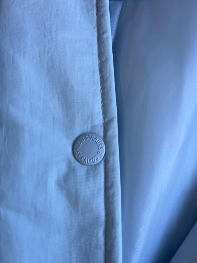 Chaqueta levis nueva