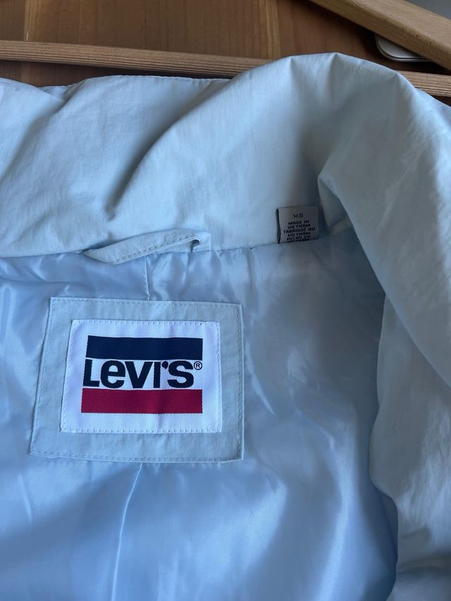 Chaqueta levis nueva