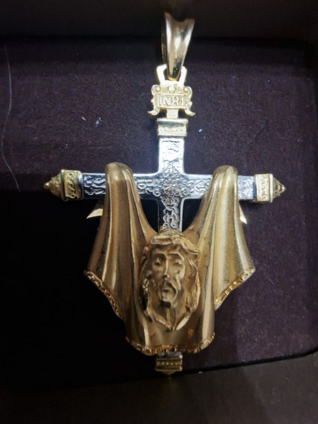 COLGANTE CRISTO CRUZ ORO18KT