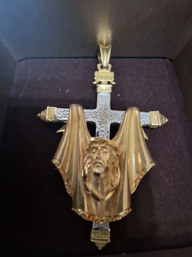 COLGANTE CRISTO CRUZ ORO18KT