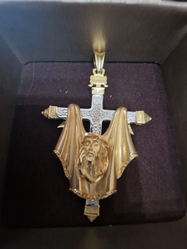 COLGANTE CRISTO CRUZ ORO18KT