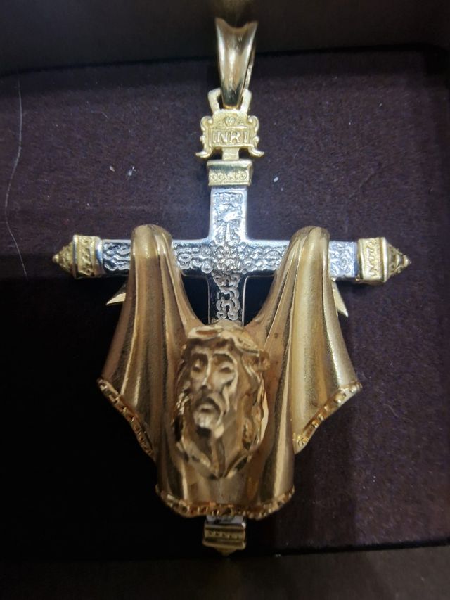 COLGANTE CRISTO CRUZ ORO18KT