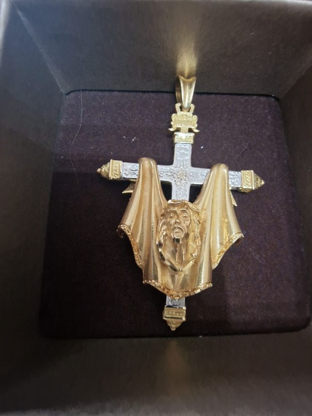 COLGANTE CRISTO CRUZ ORO18KT