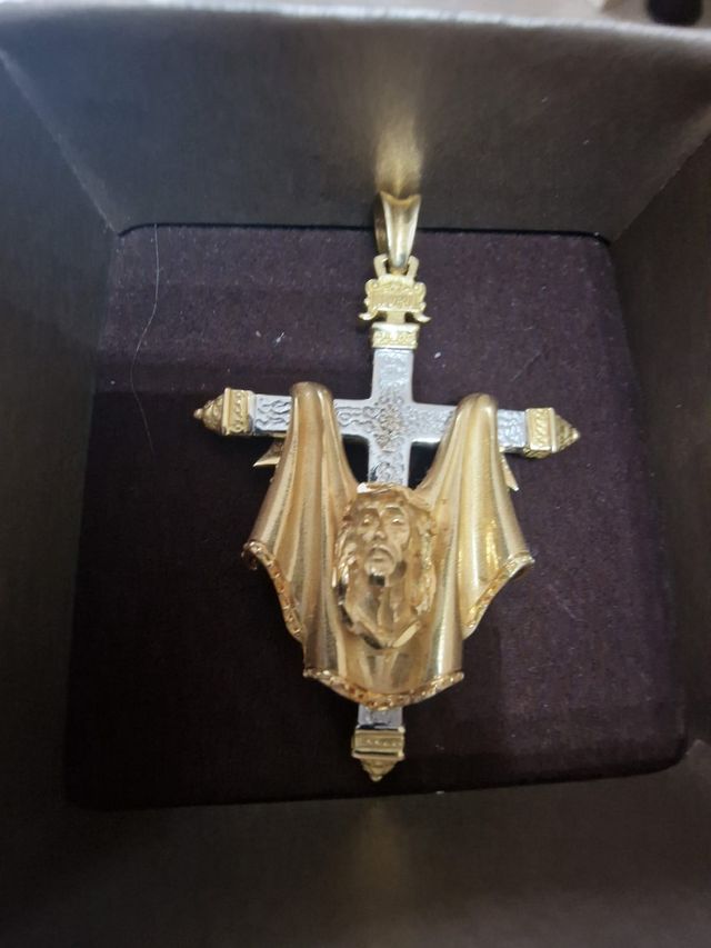 COLGANTE CRISTO CRUZ ORO18KT