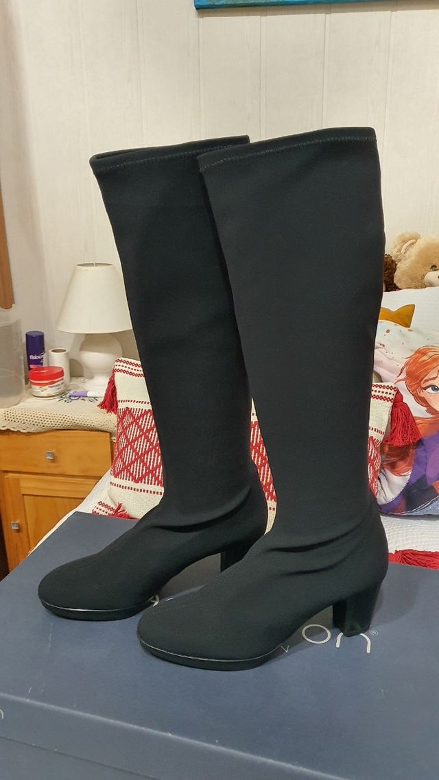 Bota en licra Nicole negra. Tacón fdo.