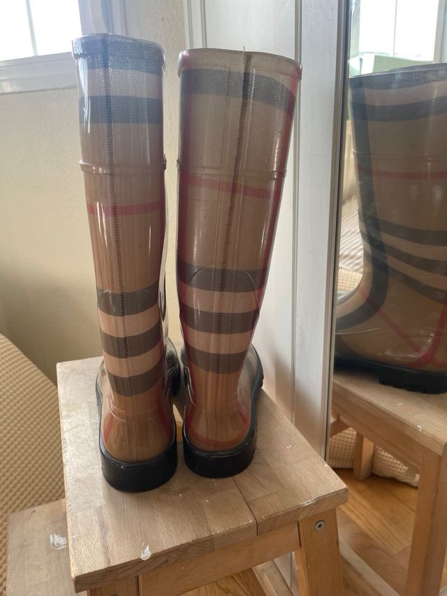 Botas de agua altas se puede negociar