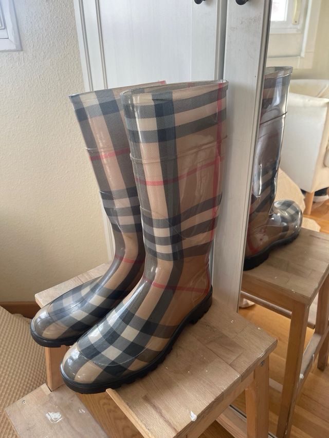 Botas de agua altas se puede negociar