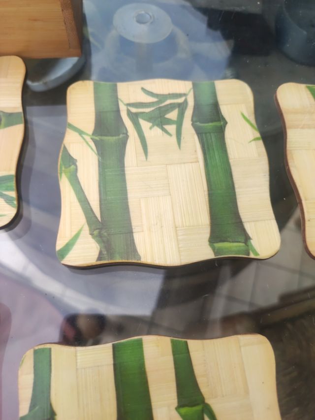 Sottobicchieri in legno di bambu