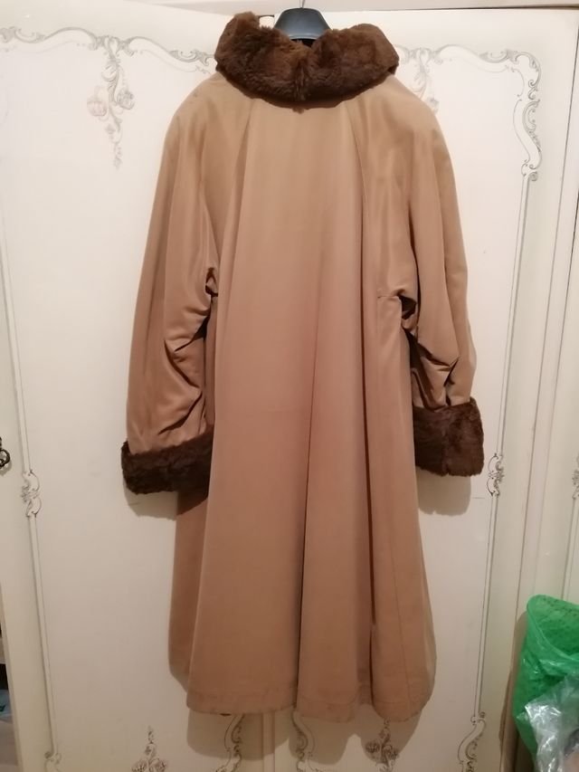 Soprabito foderato di pelliccia