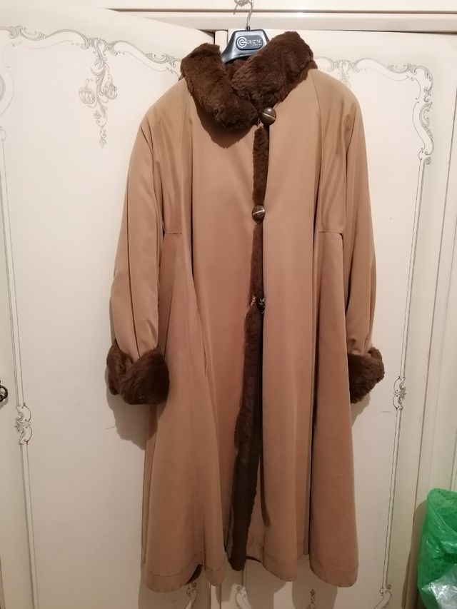 Soprabito foderato di pelliccia